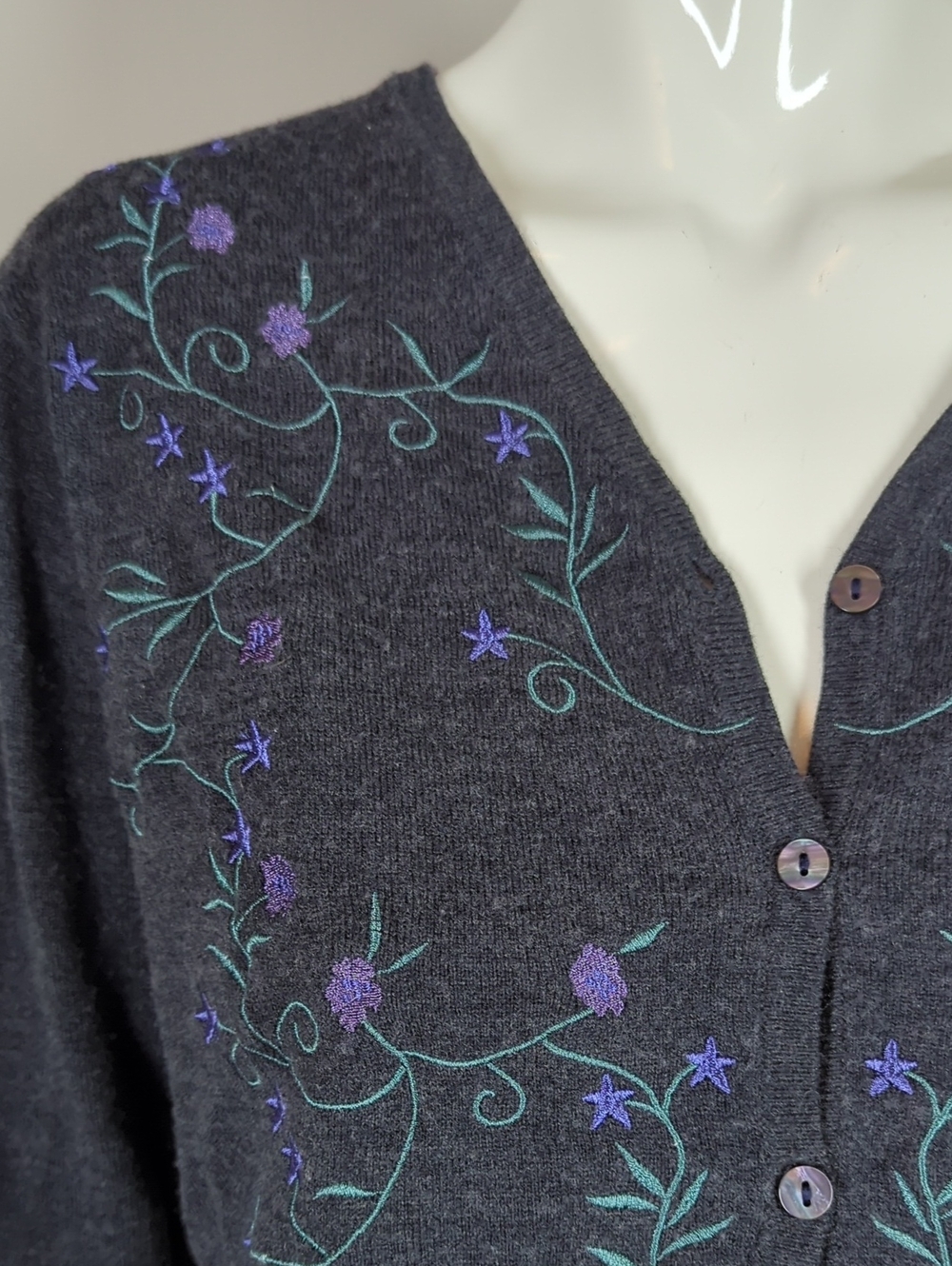 Vintage Northern Traditions Women's Cardigan Embroidered Floral Size Small - Picture 6 of 7